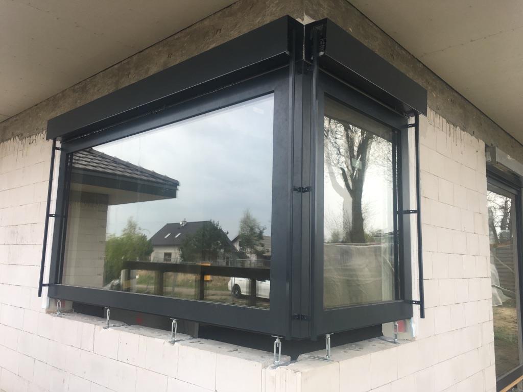 48364847_944185425786780_3735918830740832256_n