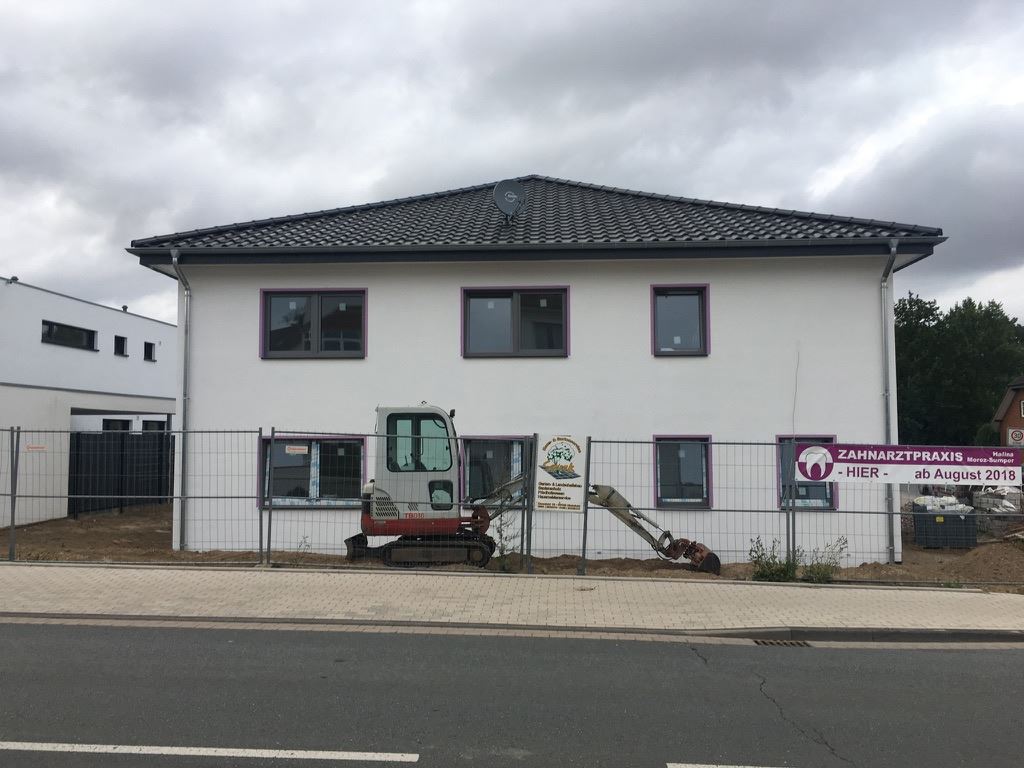 48374258_944183015787021_5889271873673363456_n