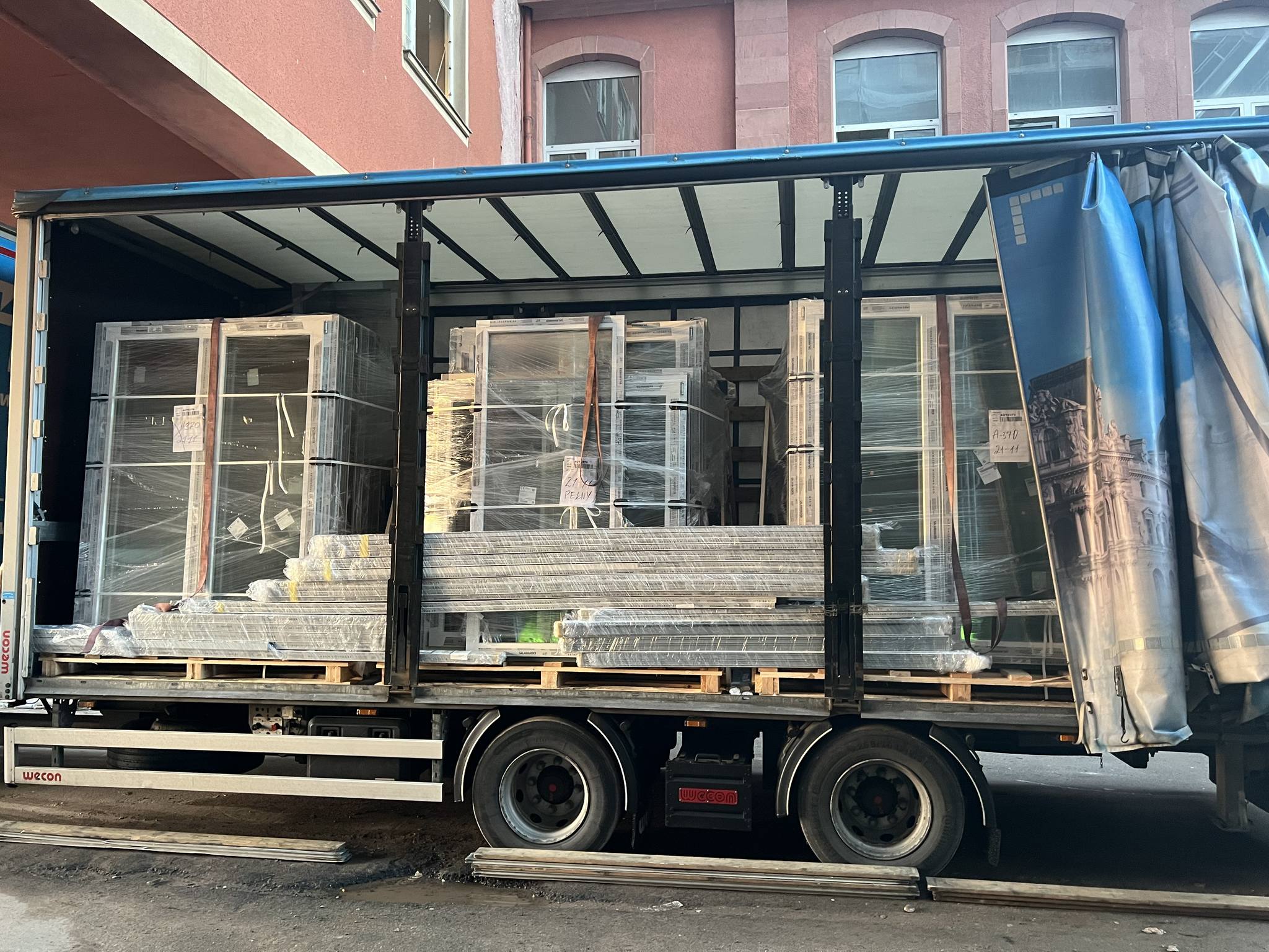 493032869_1233022348826993_5536143686683385812_n